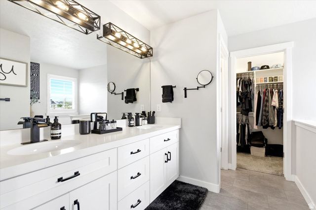 12212 S CROYDEN LN, Herriman, UT 84096