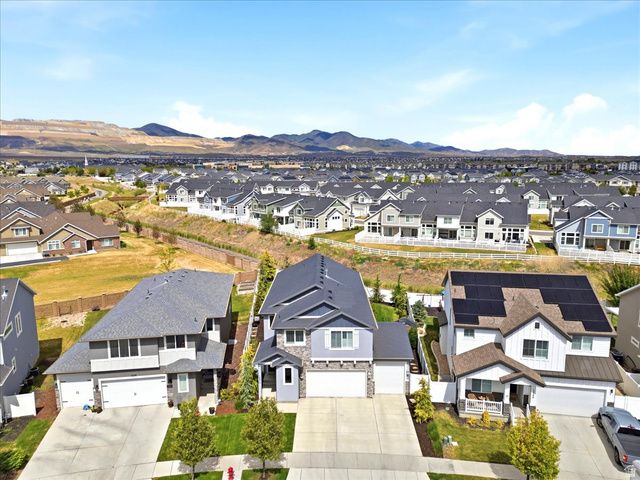 12212 S CROYDEN LN, Herriman, UT 84096