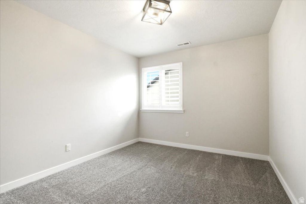Image 22 of property listing at 12212 S CROYDEN LN, Herriman, UT 84096