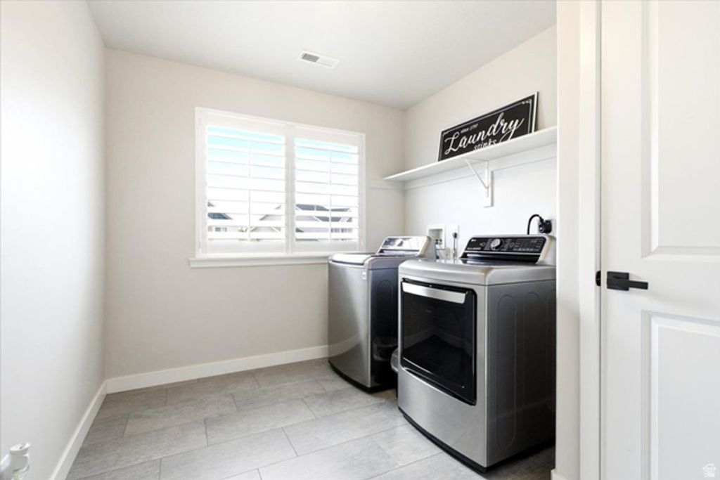 Image 23 of property listing at 12212 S CROYDEN LN, Herriman, UT 84096