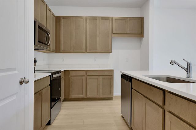 2950 SUPERMARINE ROAD, Tavares, FL 32778