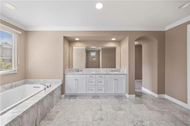 27 Cloister, Irvine, CA 92602