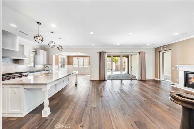27 Cloister, Irvine, CA 92602