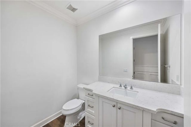 27 Cloister, Irvine, CA 92602