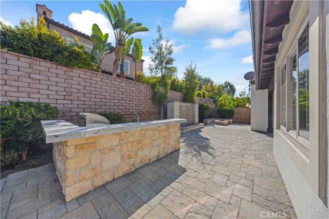 27 Cloister, Irvine, CA 92602