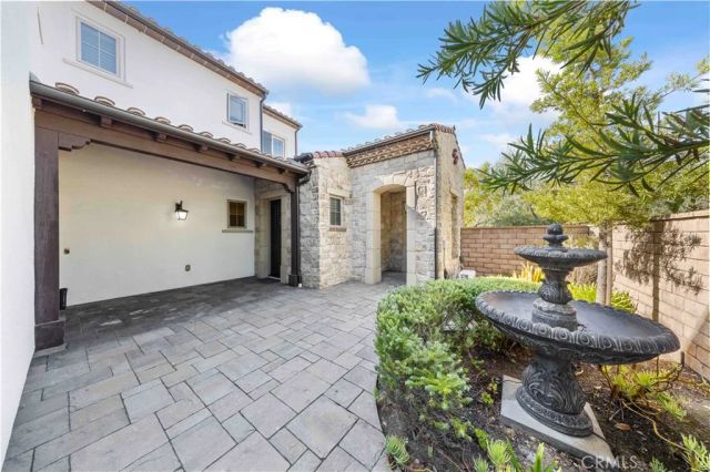 27 Cloister, Irvine, CA 92602