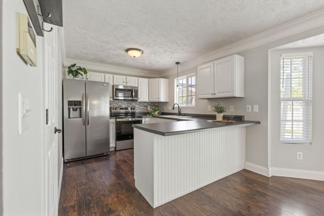 2290 Hayward Ln, Spring Hill, TN 37174