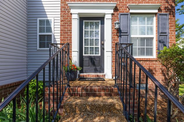 2290 Hayward Ln, Spring Hill, TN 37174