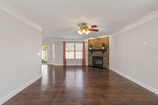 2290 Hayward Ln, Spring Hill, TN 37174