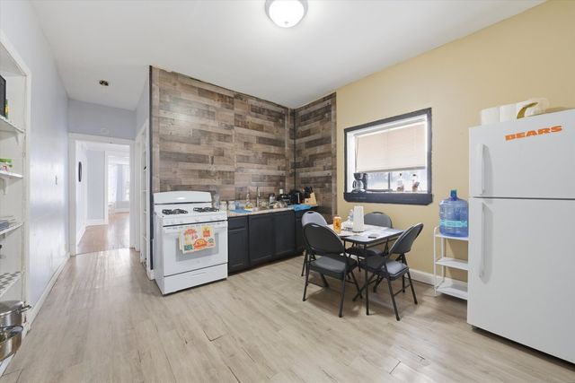 7514 S Dante Avenue, Chicago, IL 60619