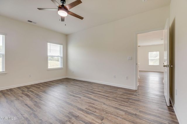 804 Pinhoti Street, Johnson City, TN 37604