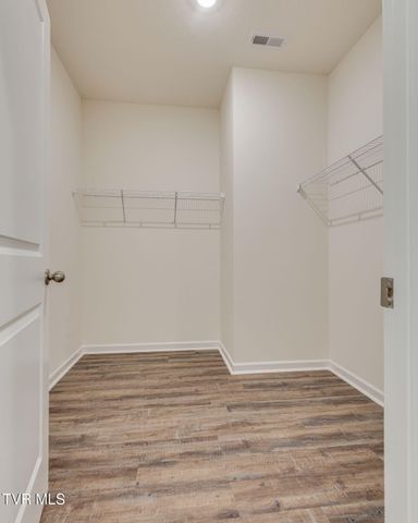 804 Pinhoti Street, Johnson City, TN 37604