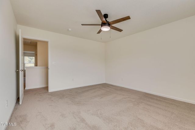 804 Pinhoti Street, Johnson City, TN 37604