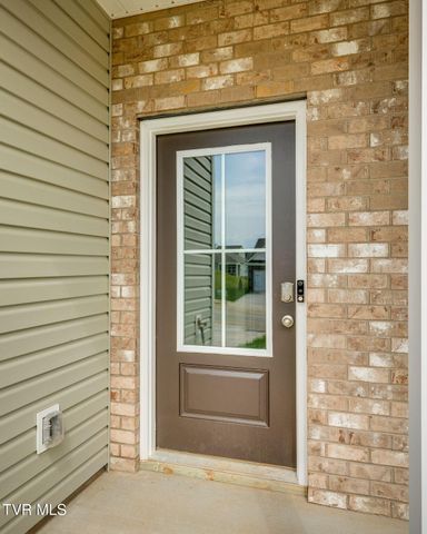 804 Pinhoti Street, Johnson City, TN 37604