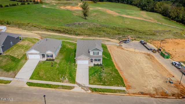 804 Pinhoti Street, Johnson City, TN 37604