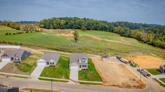 804 Pinhoti Street, Johnson City, TN 37604