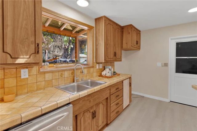 1534 Wallace Street, Simi Valley, CA 93065