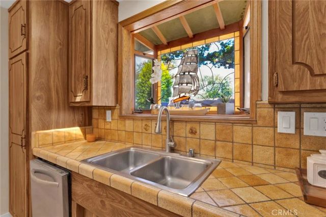 1534 Wallace Street, Simi Valley, CA 93065