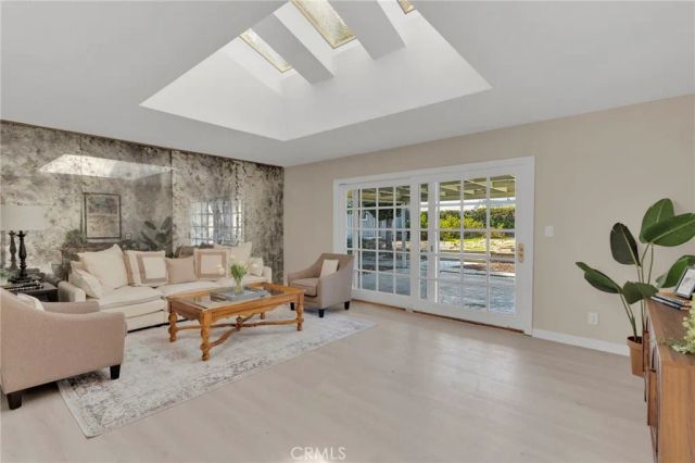 1534 Wallace Street, Simi Valley, CA 93065