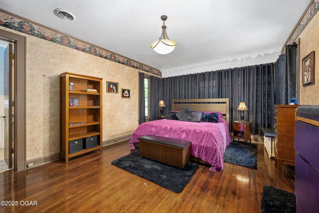 705 N Moffet Avenue, Joplin, MO 64801