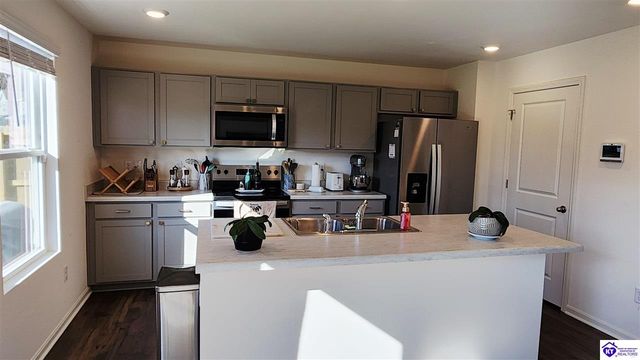 101 Clevis Ct, Elizabethtown, KY 42701