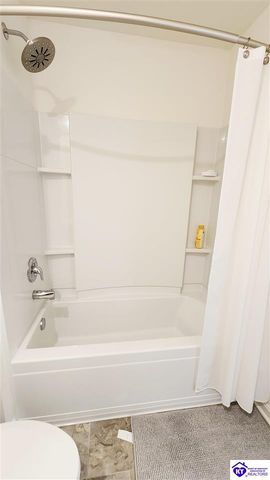 101 Clevis Ct, Elizabethtown, KY 42701