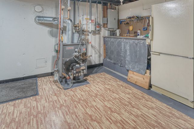 30 Elgin Drive, Tolland, CT 06084