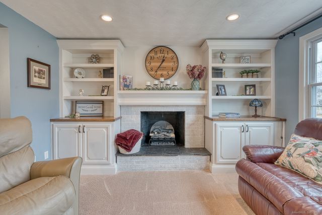 30 Elgin Drive, Tolland, CT 06084