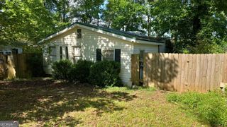 143 Weavers Lake Front Road, Jackson, GA 30233