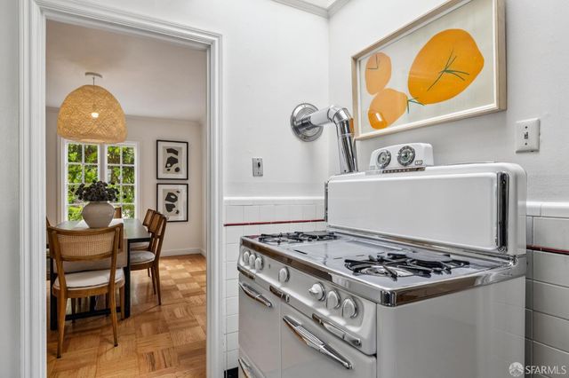 1890 27th Avenue, San Francisco, CA 94122
