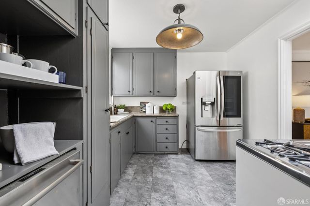 1890 27th Avenue, San Francisco, CA 94122