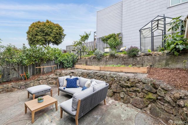 1890 27th Avenue, San Francisco, CA 94122