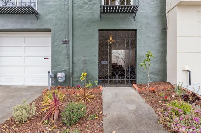 1890 27th Avenue, San Francisco, CA 94122