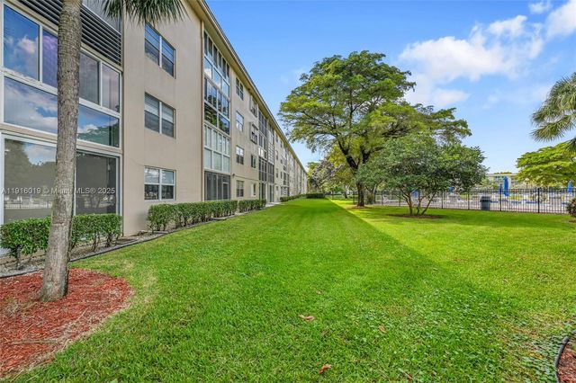 1703 Andros Isle G2, Coconut Creek, FL 33066