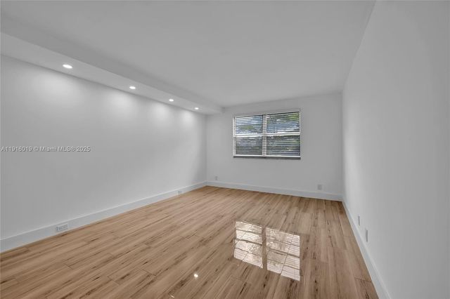 1703 Andros Isle G2, Coconut Creek, FL 33066