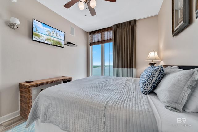 1940 W Beach Boulevard PH18, Gulf Shores, AL 36542