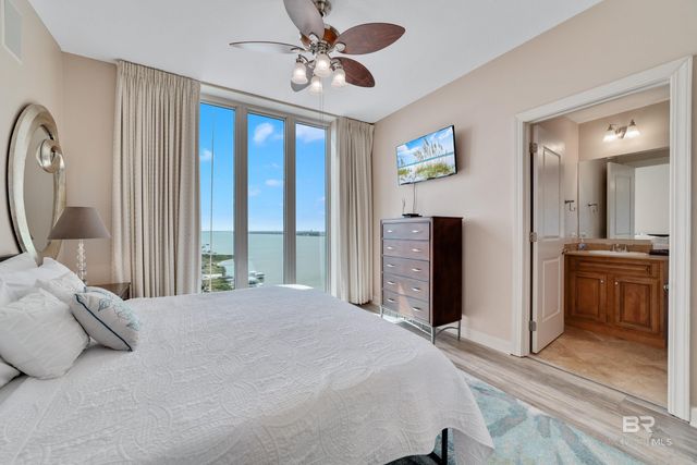 1940 W Beach Boulevard PH18, Gulf Shores, AL 36542