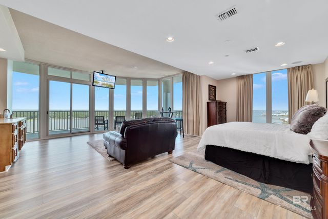 1940 W Beach Boulevard PH18, Gulf Shores, AL 36542