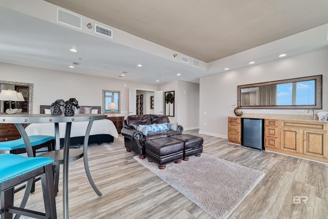 1940 W Beach Boulevard PH18, Gulf Shores, AL 36542