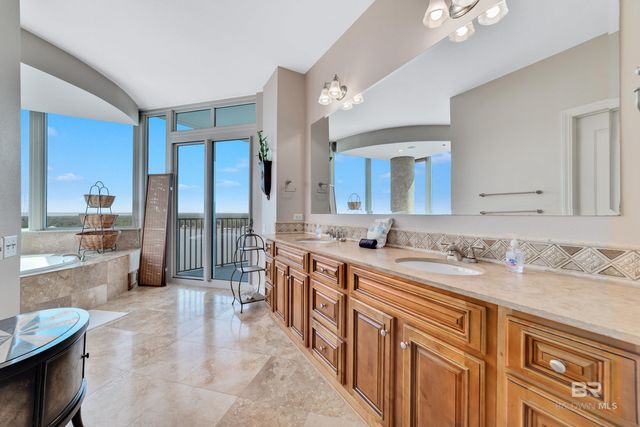 1940 W Beach Boulevard PH18, Gulf Shores, AL 36542