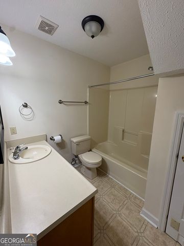 609 Windcrest Drive, Dublin, GA 31021