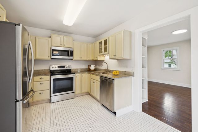 405 Lawrence St, Old Hickory, TN 37138