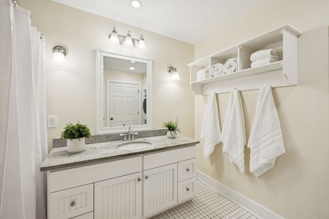 405 Lawrence St, Old Hickory, TN 37138