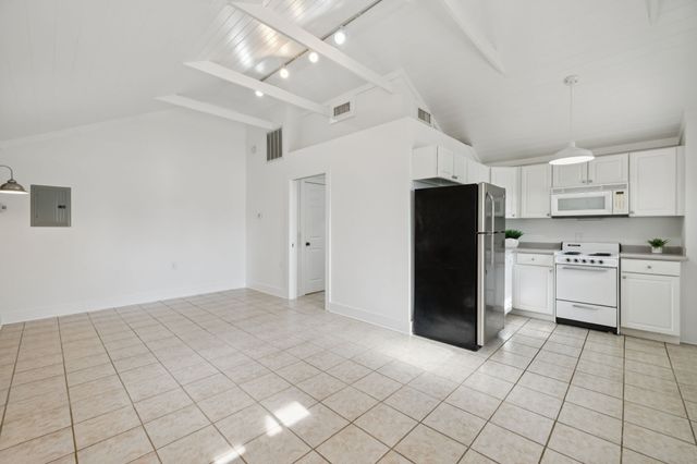 405 Lawrence St, Old Hickory, TN 37138