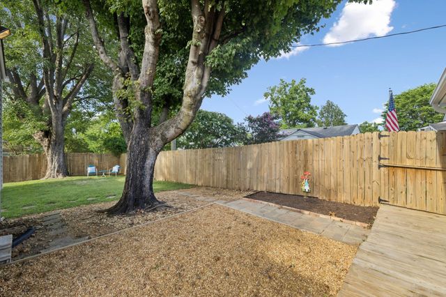 405 Lawrence St, Old Hickory, TN 37138