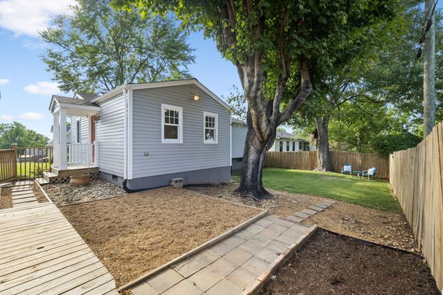 405 Lawrence St, Old Hickory, TN 37138