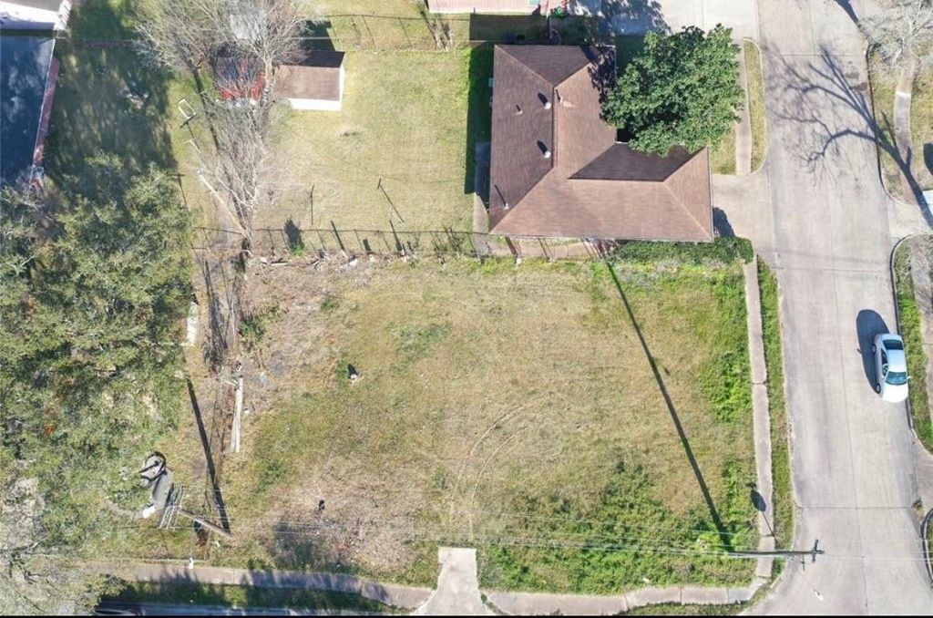 3003 Sunnydale Drive, Houston, TX 77051