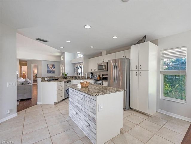 641 Saint Andrews BLVD 108-1, Naples, FL 34113