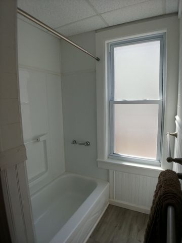 29 Halmstad St 1, Worcester, MA 01607