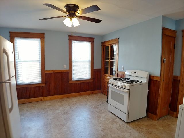 29 Halmstad St 1, Worcester, MA 01607